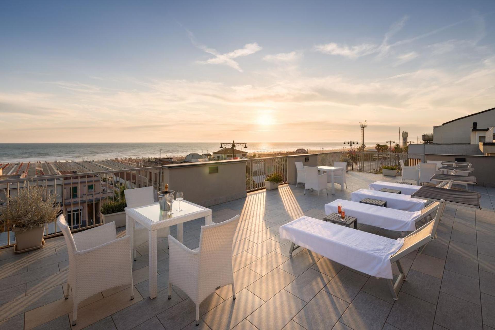 Hotel Eden Viareggio Kültér fotó