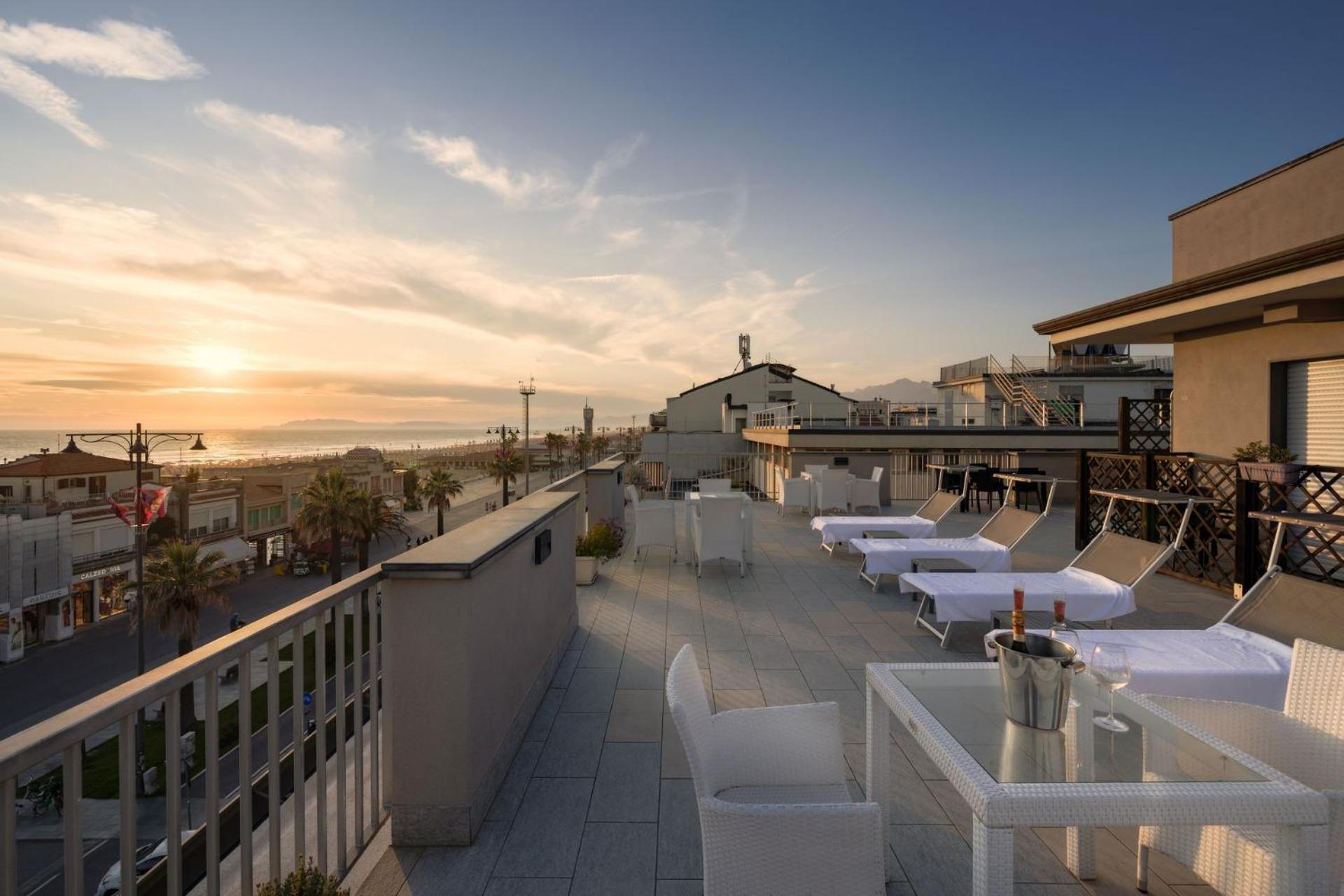 Hotel Eden Viareggio Kültér fotó