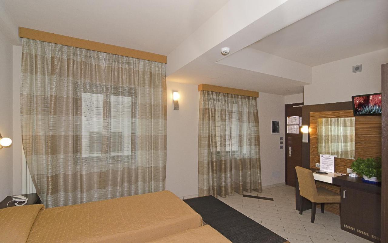 Hotel Eden Viareggio Kültér fotó